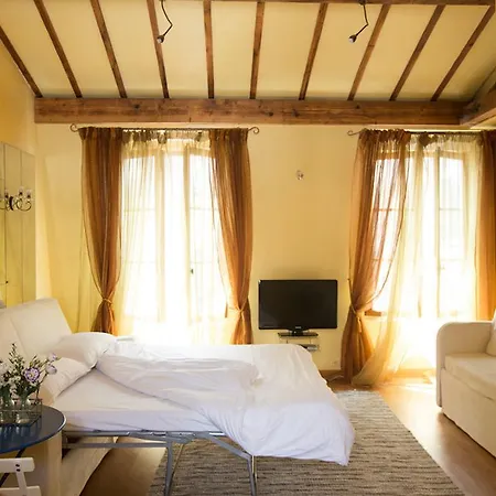 Fantastic Studio In Ile Saint Louis